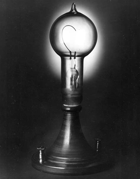 These Edison era light bulbs just fetched $30K at U.S. auction | CBC Radio