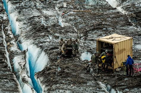 Search resumes on Alaska glacier for remains of 1952 plane crash ...