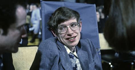 Stephen Hawking’s Death Mourned by Eddie Redmayne, Neil DeGrasse Tyson, and Many More