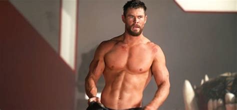 Chris Hemsworth: ‘Thor’ Actor Shows How To Workout At Home During ...