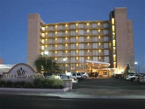 Reges Oceanfront Resort in Wildwood Crest (NJ) - Room Deals, Photos ...