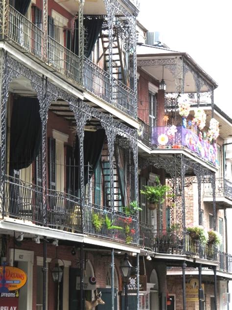 French Quarter Architecture - Globatrol