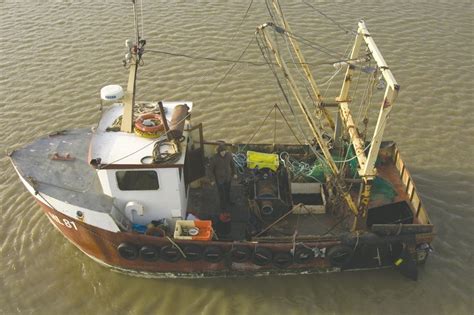 small fishing trawler - Google Search | Wooden boats, Boat rope, Boat