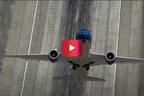 Boeing 787 Dreamliner takeoff Archives - alt_driver