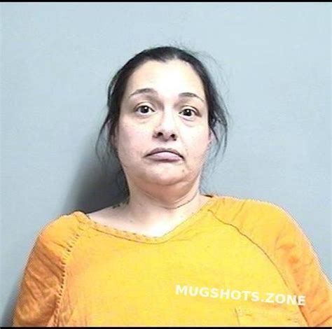 HUBBARD MISTY GEORGE 01/27/2023 - Dallas County Mugshots Zone