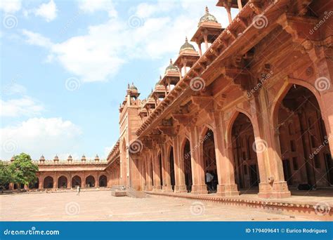 Fatehpur Sikri - Interiors of Fort, Dargah and Palace Editorial Photo ...