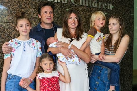 Jamie Oliver gets huge payout worth millions after £1 Wonders success ...