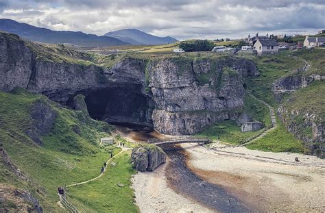 How to get Smoo Cave Scotland: Visitor guide and FAQs