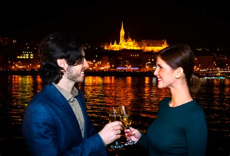 Budapest Evening Cruise Sights from Count Szechenyi Ship - Budapest ...