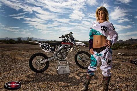 Épinglé par David sur Motocross | Bikeuse, Moto pour fille, Motard