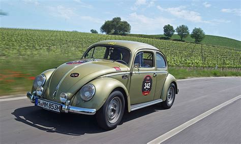Two Vintage Volkswagen Beetle Race in the Mille Miglia to Say Farewell to an Era - autoevolution