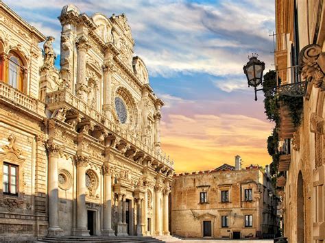 Discover Lecce 2-Hour Guided Walking Tour