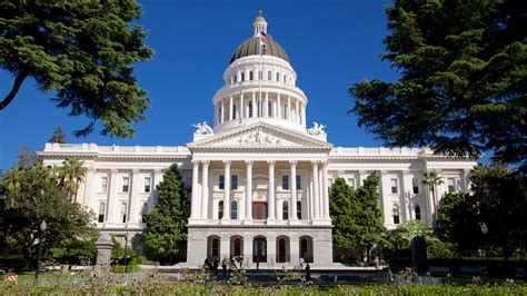 California State Capitol in Sacramento, California | Expedia.ca