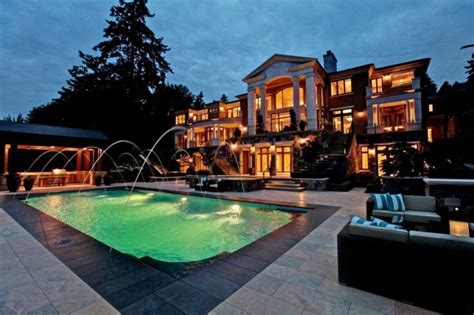 Bill gates mansions photos