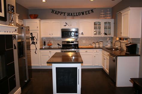 Pin by Stacey Buntin on Fall | Halloween kitchen, Kitchen, Kitchen cabinets