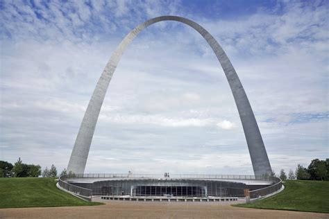 Museum at the Gateway Arch wins Building Design + Construction Reconstruction Gold Award - IMEG