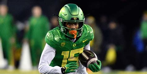 Oregon football receiver Tez Johnson noncommittal about plans for 2024 - oregonlive.com