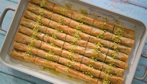 Baklava Fingers (Baklawa Fingers) - Simply Lebanese