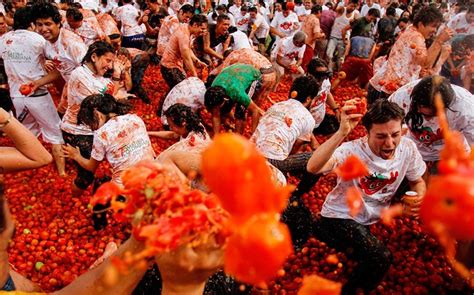 The Economics Of La Tomatina | Centives