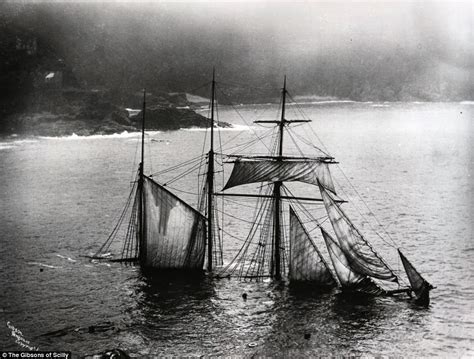 Incredible Photographs of Shipwrecks (1872 – 1997) | LaptrinhX / News