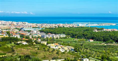 Hotel a Pescara a partire da 38 € - Trova hotel economici con momondo