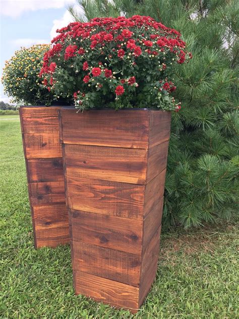 36 Tall Cedar Wood Planter Mocha Patio Planter / | Etsy | Rustic planters, Wood planters, Patio ...