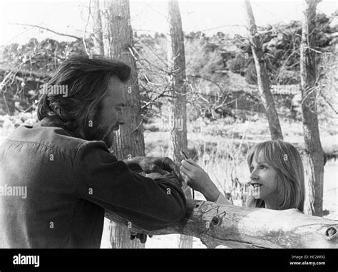 THE OUTLAW JOSEY WALES, from left: Clint Eastwood, Sondra Locke, 1976 Stock Photo - Alamy