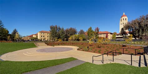 Explore Campus : Stanford University