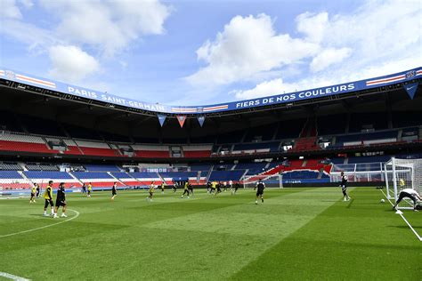 colonia Albero Tochi Che cosa psg tour stade Rinfrescante Cappotto Forno