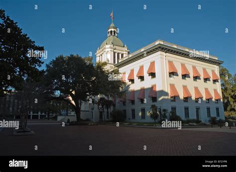 Tallahassee capitol building hi-res stock photography and images - Alamy