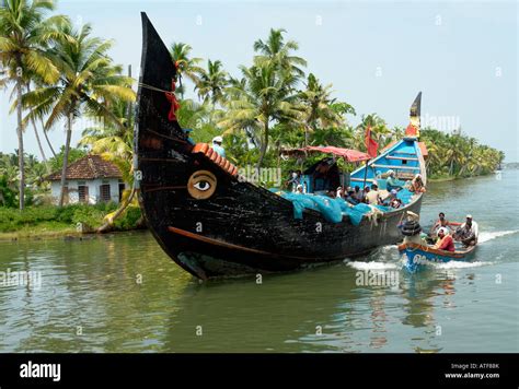 traditional indian fishing boat on kerala backwaters south india Stock Photo - Alamy