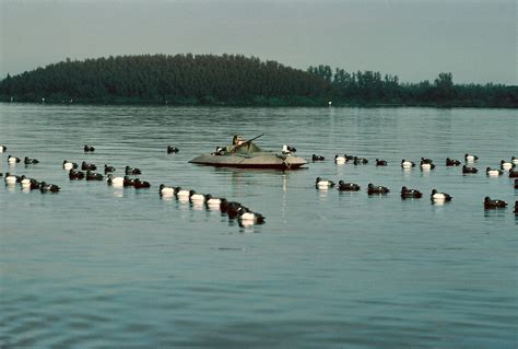 Layout Boats are the Ultimate for Waterfowling - AllOutdoor.com