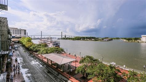 5 Things You Didn't Know About River Street Inn | Visit Savannah