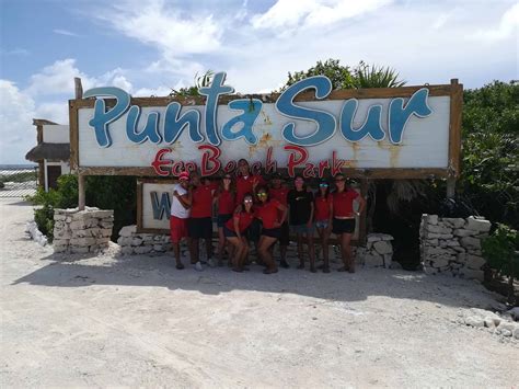 Punta Sur Eco Beach Tour | Pro Dive International