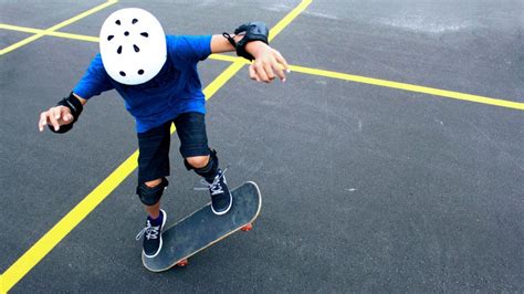 Skateboard Injury Statistics (Updated 2020) - Safety First – Skateboarding Safety