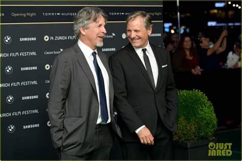 Viggo Mortensen Suits Up for 'Green Book' Premiere in Zurich: Photo 4154970 | Peter Farrelly ...