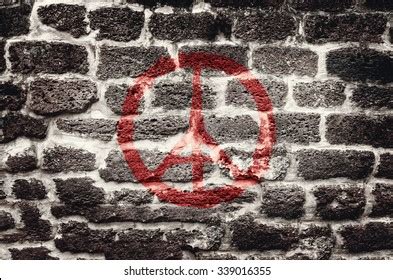 3,125 Graffiti Paris Images, Stock Photos & Vectors | Shutterstock