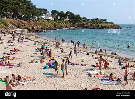 Arzon (Brittany, north-western France): beach of Port Navalo Stock ...