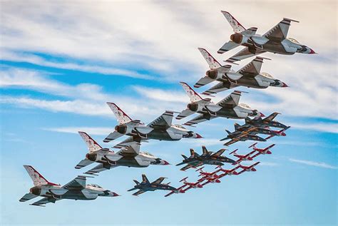 Exclusive Interview with the Photographer Who Shot The Massive 21-Plane Formation of Every ...