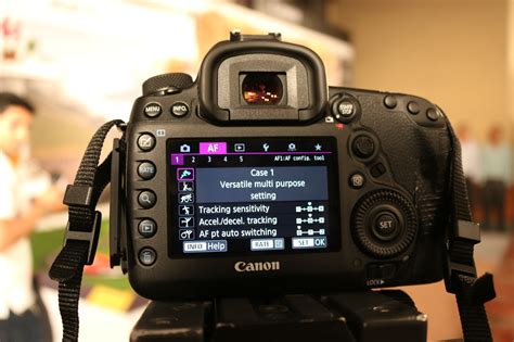 Canon brings the new EOS 5D Mark IV DSLR in India | GizmoManiacs