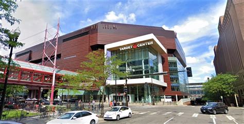 Target Center Parking Options & Tips [Full 2022 Guide]