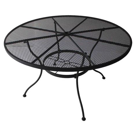 Garden Treasures Davenport Round Outdoor Dining Table 48-in W x 48-in L with Umbrella Hole in ...