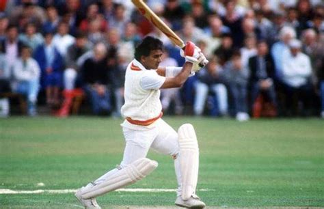 Sunil Gavaskar Biography - Personal Life| Stats & Records| Net Worth