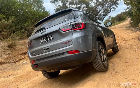 2023 Jeep Compass Trailhawk-off road – PerformanceDrive