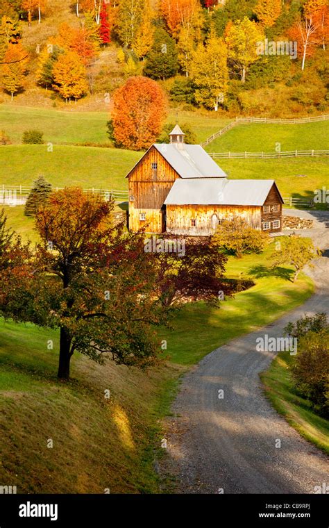 Beautiful Sleepy Hollow Farm in autumn, Woodstock Vermont USA Stock ...