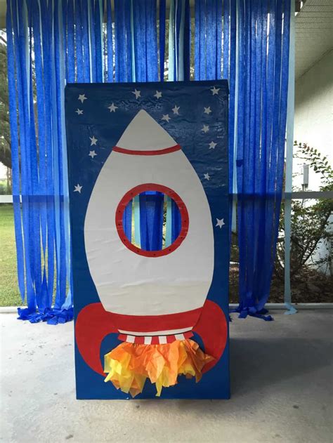 Blast-Off! Space Birthday Party Ideas - Jules & Co