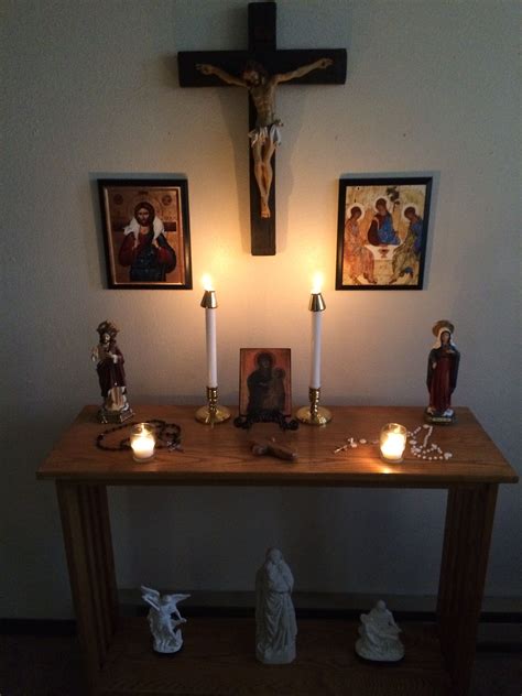 Prayer Corner, Prayer Wall, Prayer Room, Home Altar Catholic, Family Altar, Altar Design, Altar ...