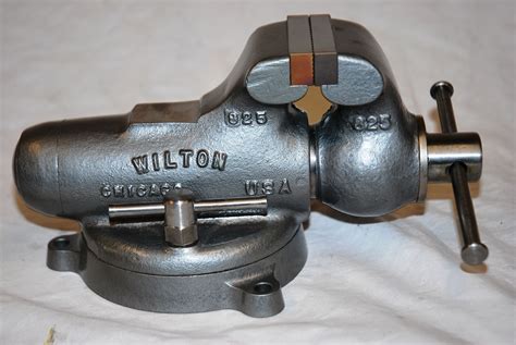 Another complete restoration of a 825/925 Wilton bench vise. | Bench ...