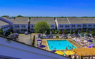 The Cove at Yarmouth by VRI Americas Hotel, West Yarmouth, United States of America - Lowest ...