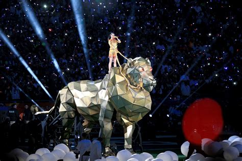 Super Bowl 2015: Katy Perry Halftime Show Photos | TIME